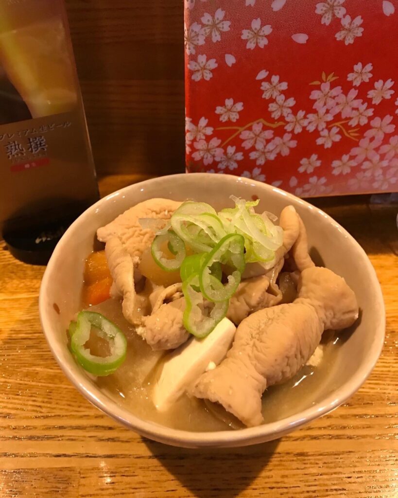 じっくり煮込んだ柔らかもつ煮